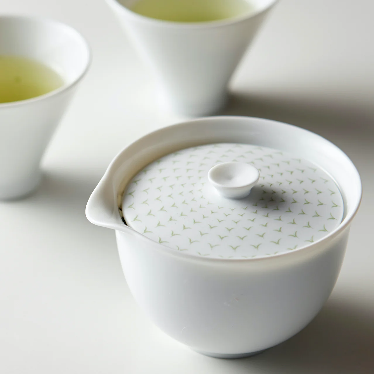Cha-Haku Porcelain Tea Set - Image 4