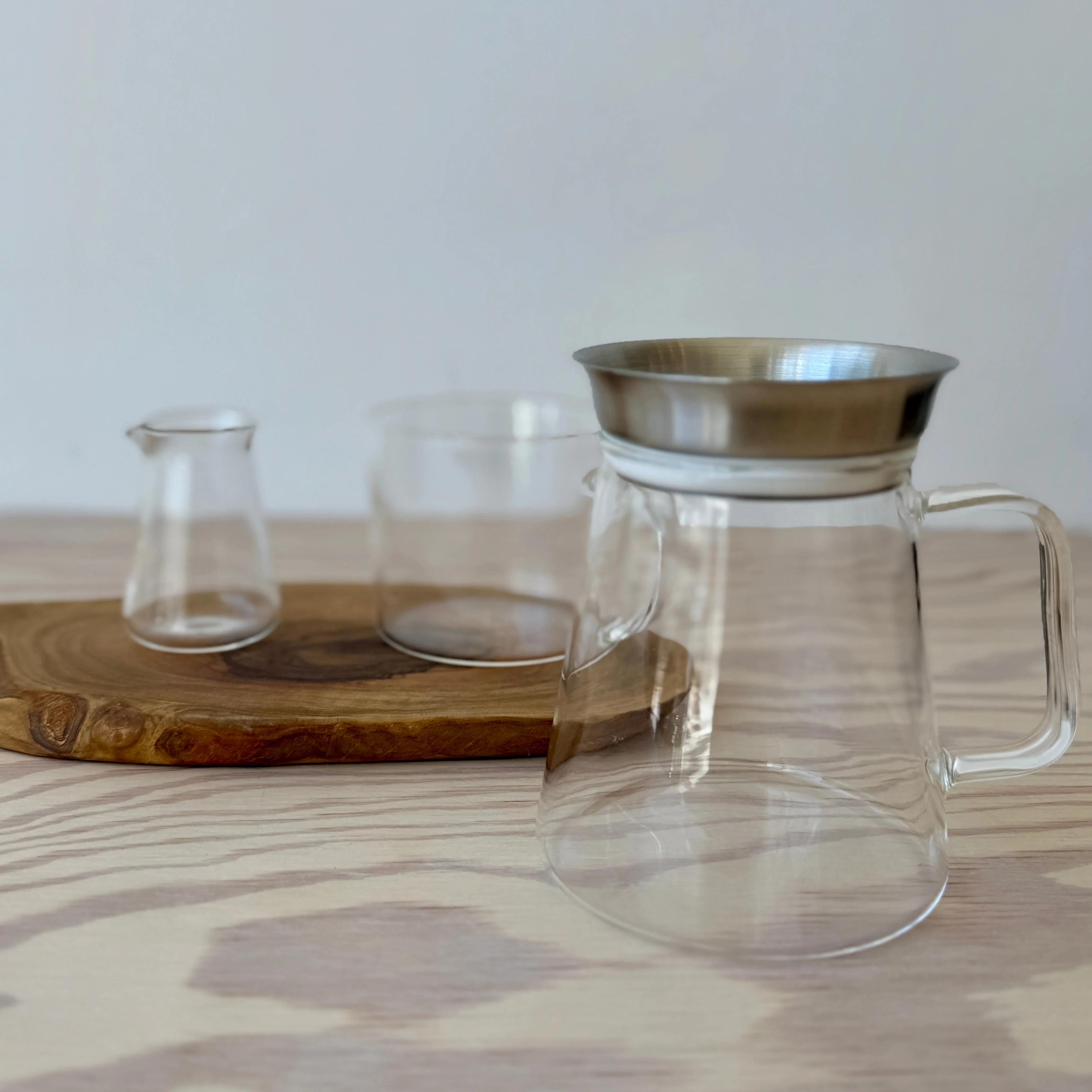 Conical Glass Tea Server with Handle - Image 12