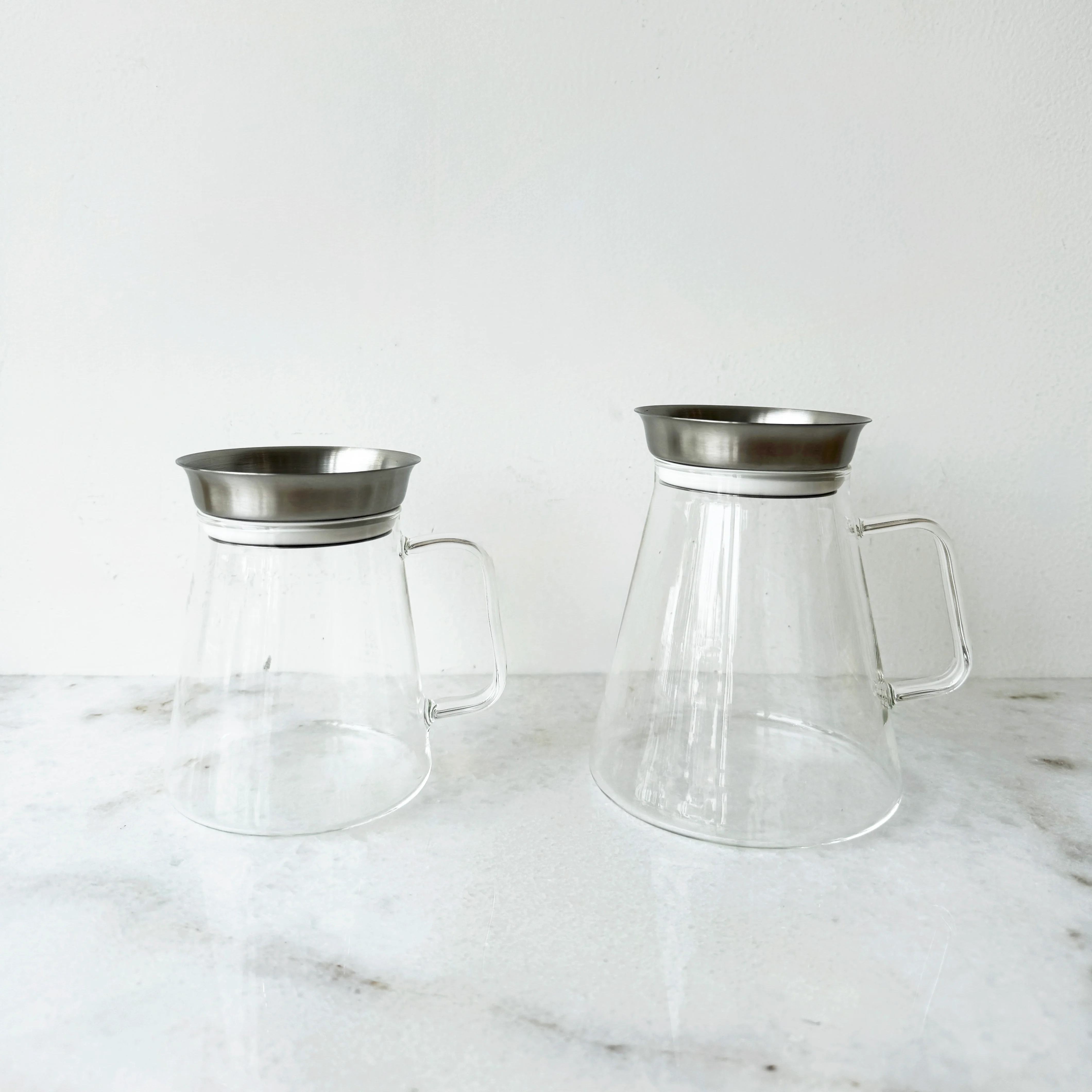 Conical Glass Tea Server with Handle - Image 2