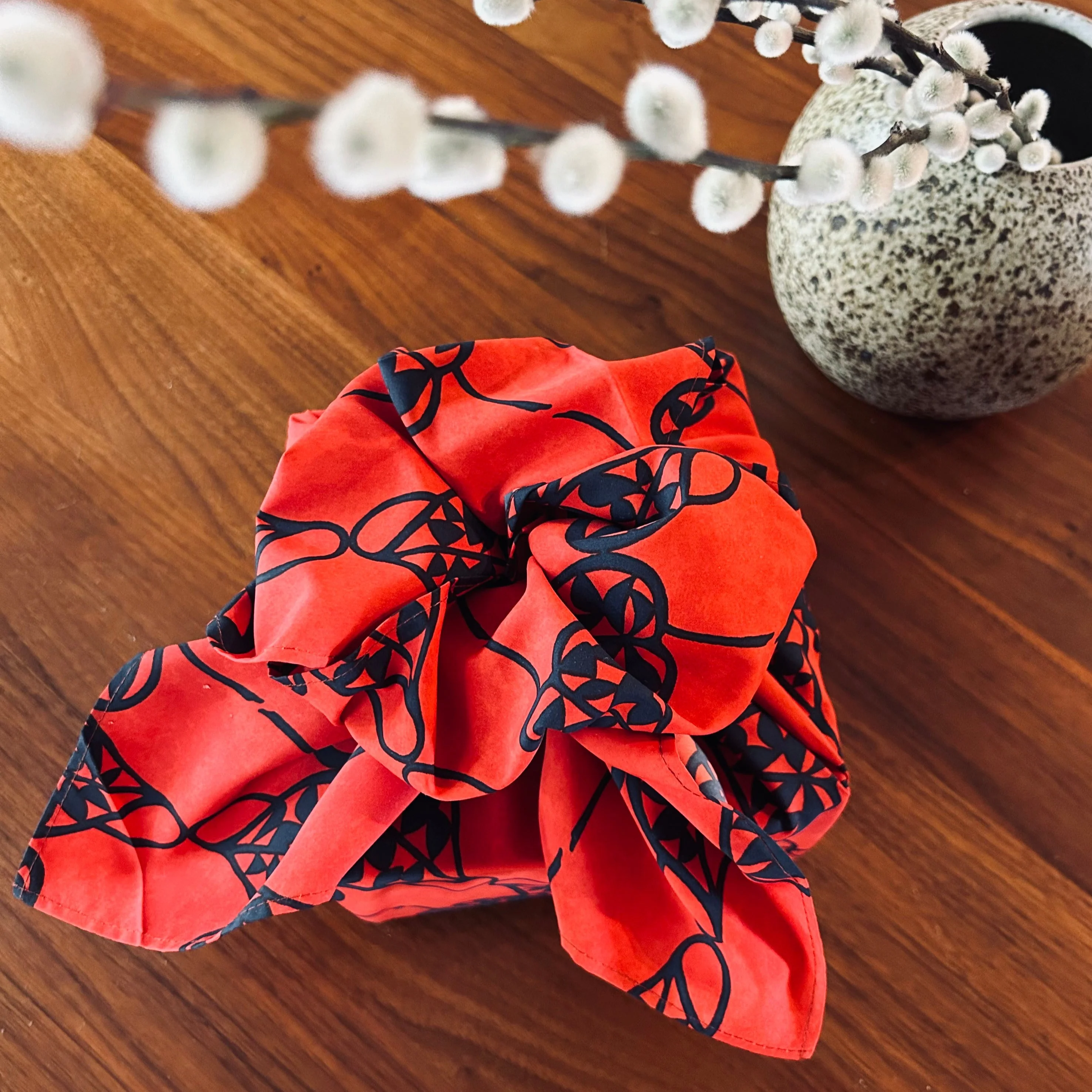 Furoshiki Isa Monyo Water-Repellent 70 (Heart Vine Vermilion) - Image 2