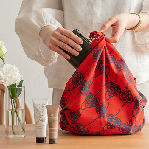 Furoshiki Isa Monyo Water-Repellent 70 (Heart Vine Vermilion) - Image 4