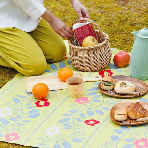 Furoshiki Yumeji Takehisa Water-Repellent Cotton 100 (Flower Arabesque Yellow) - Image 3