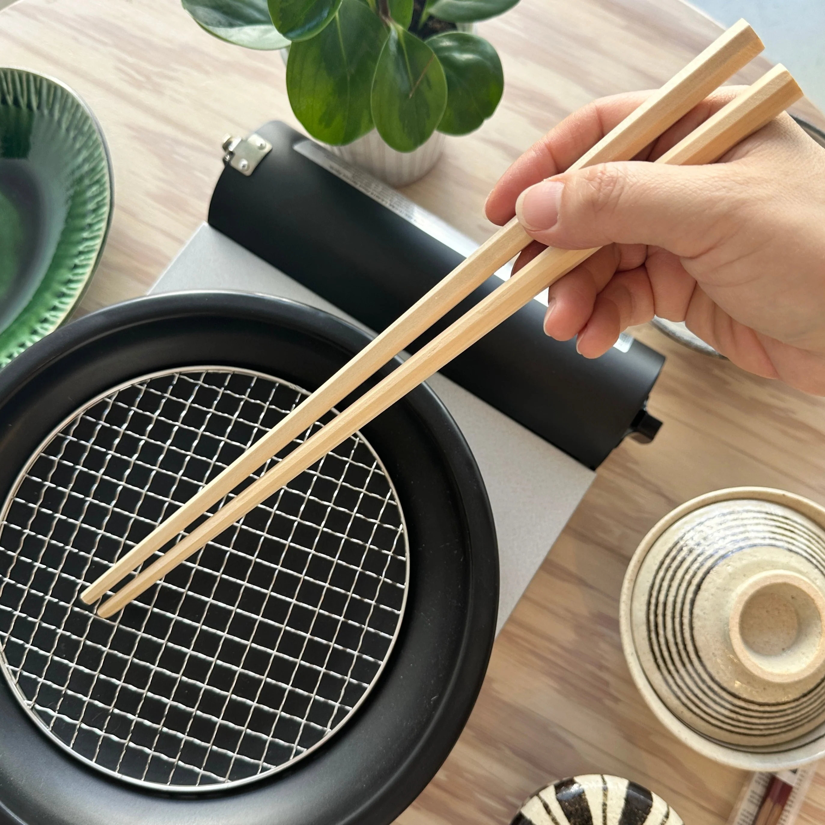 Gingko Wood Octagonal Cooking Chopsticks - Image 5