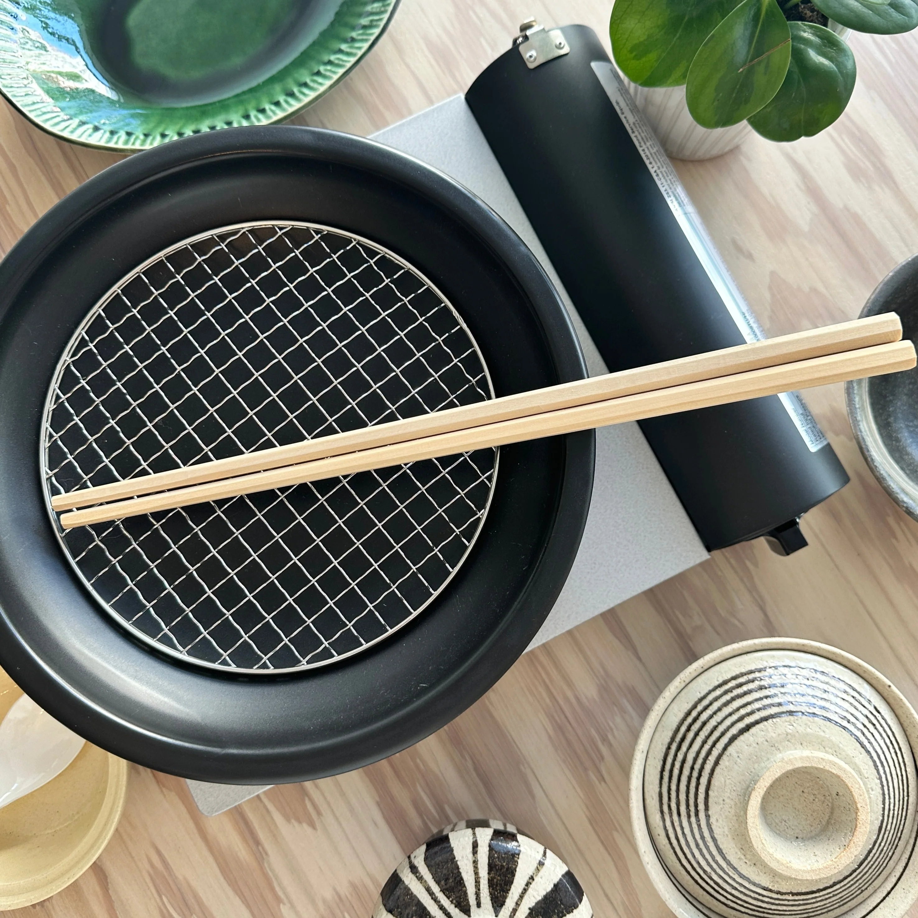 Gingko Wood Octagonal Cooking Chopsticks - Image 6