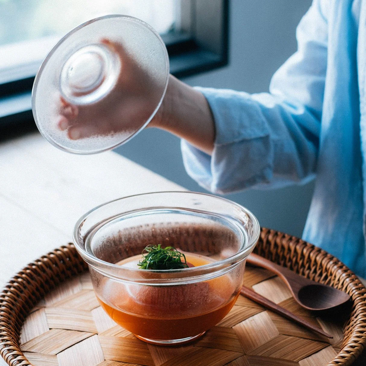 Glass Donburi Bowl with Lid - Image 6