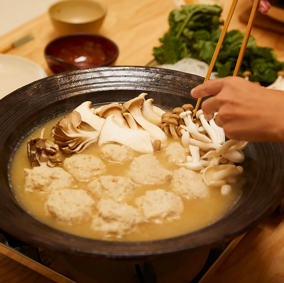 Hachi Nabe - Earth Red - Image 3
