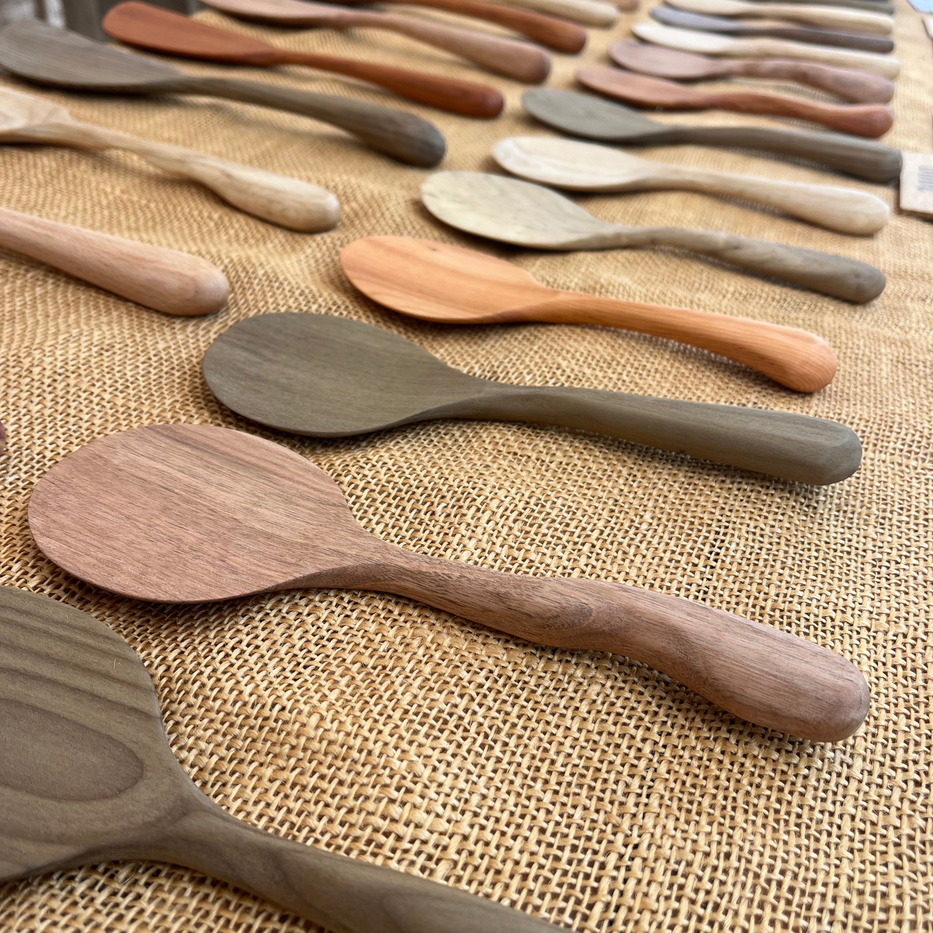 Hand-Carved Hida Natural Wood Rice Paddle - Image 16