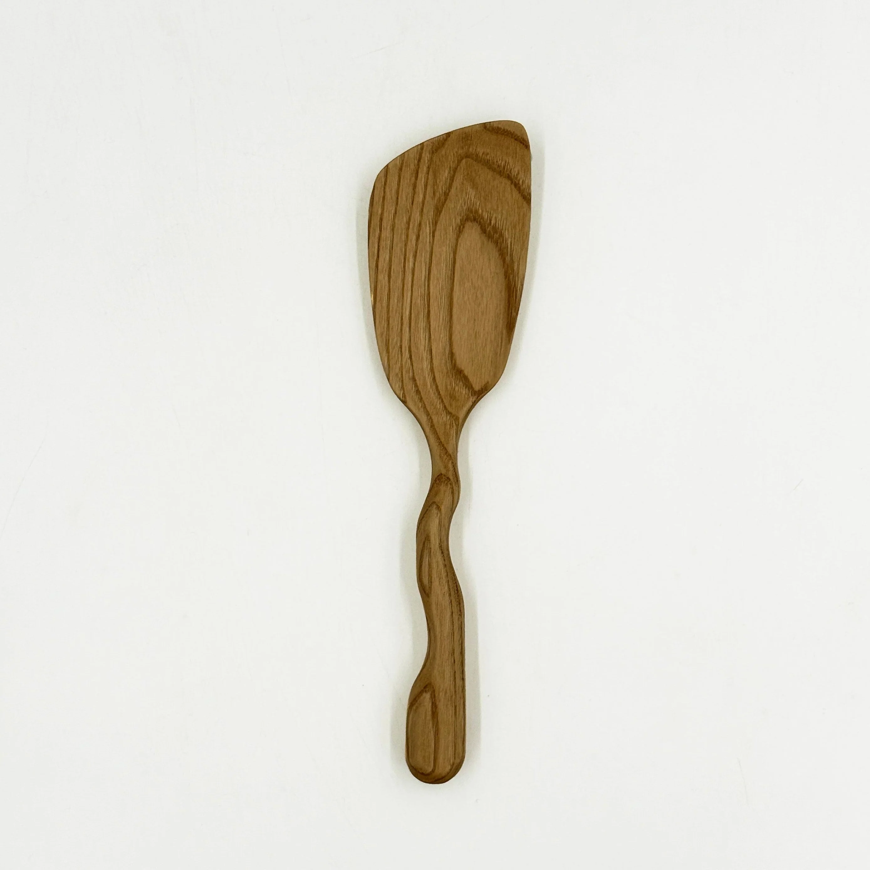 Hand-Carved Hida Natural Wood Spatula - Image 4