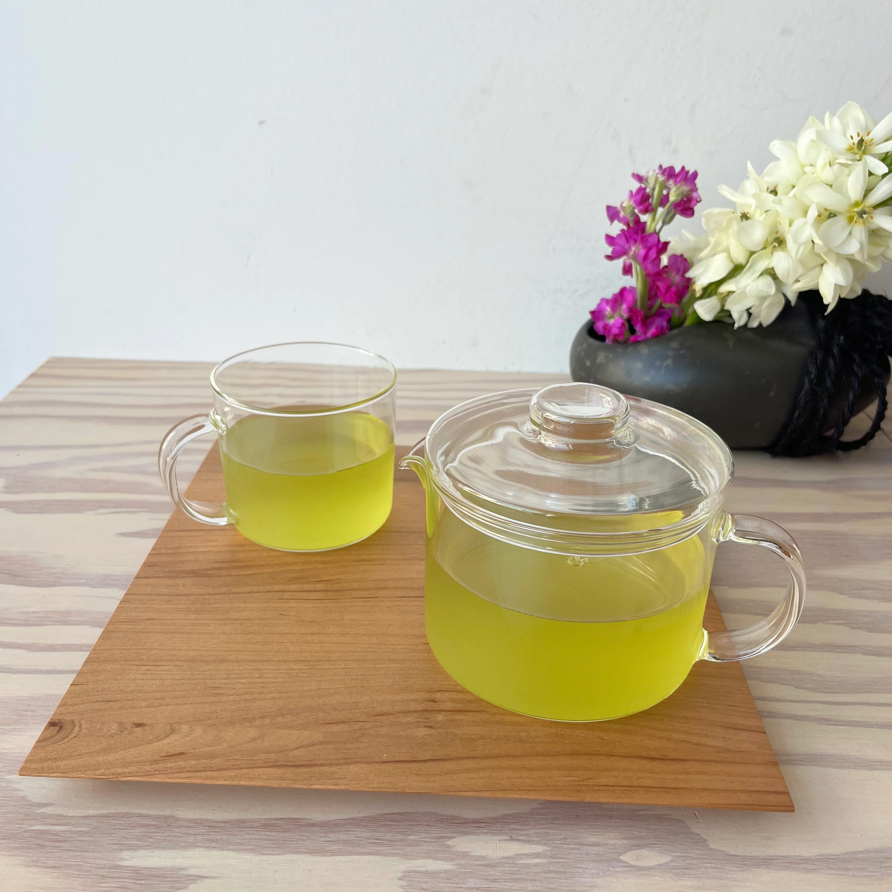 Straight Glass Tea Pot by Common - Image 7