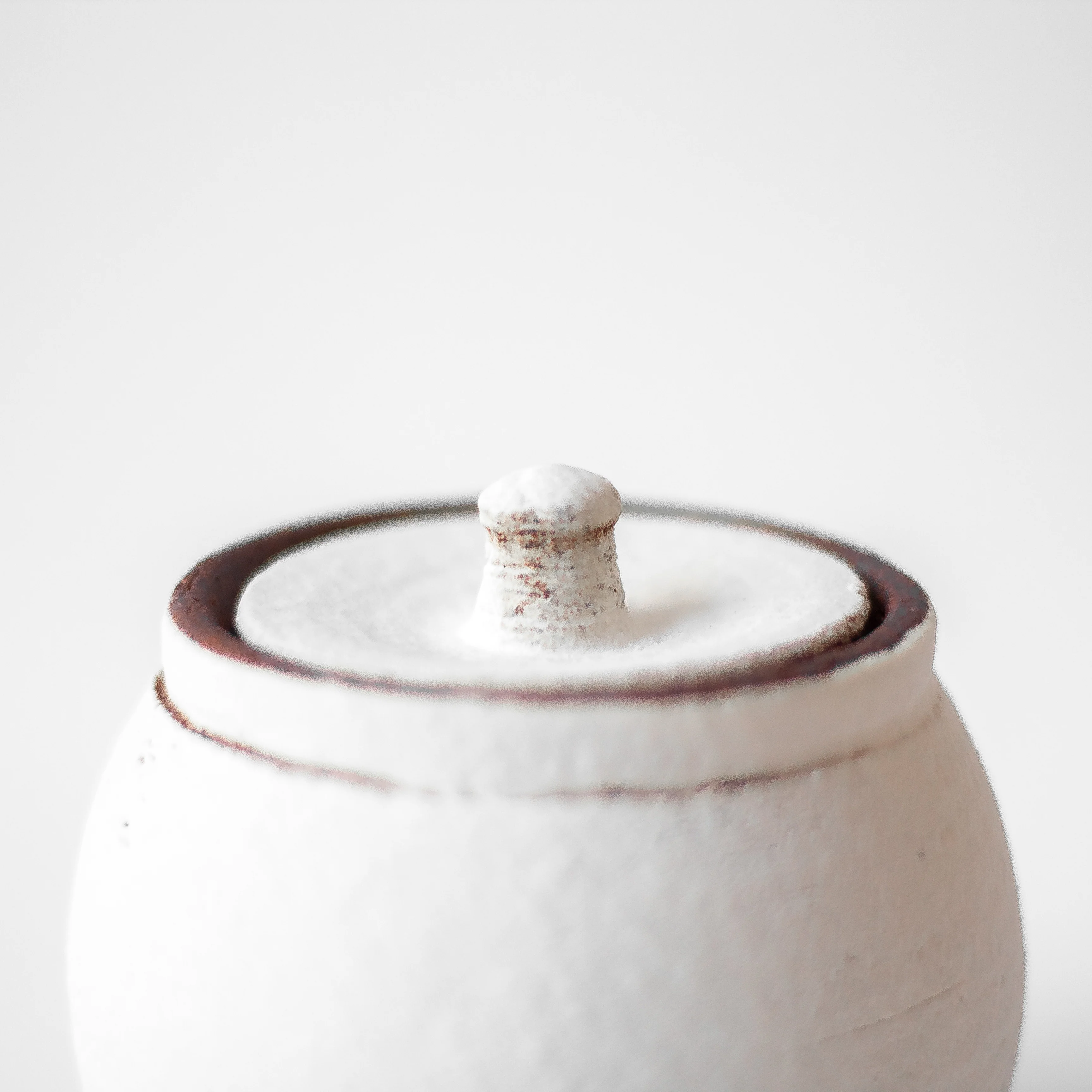 Hechimon Shio-Tsubo Salt Pot - Image 3