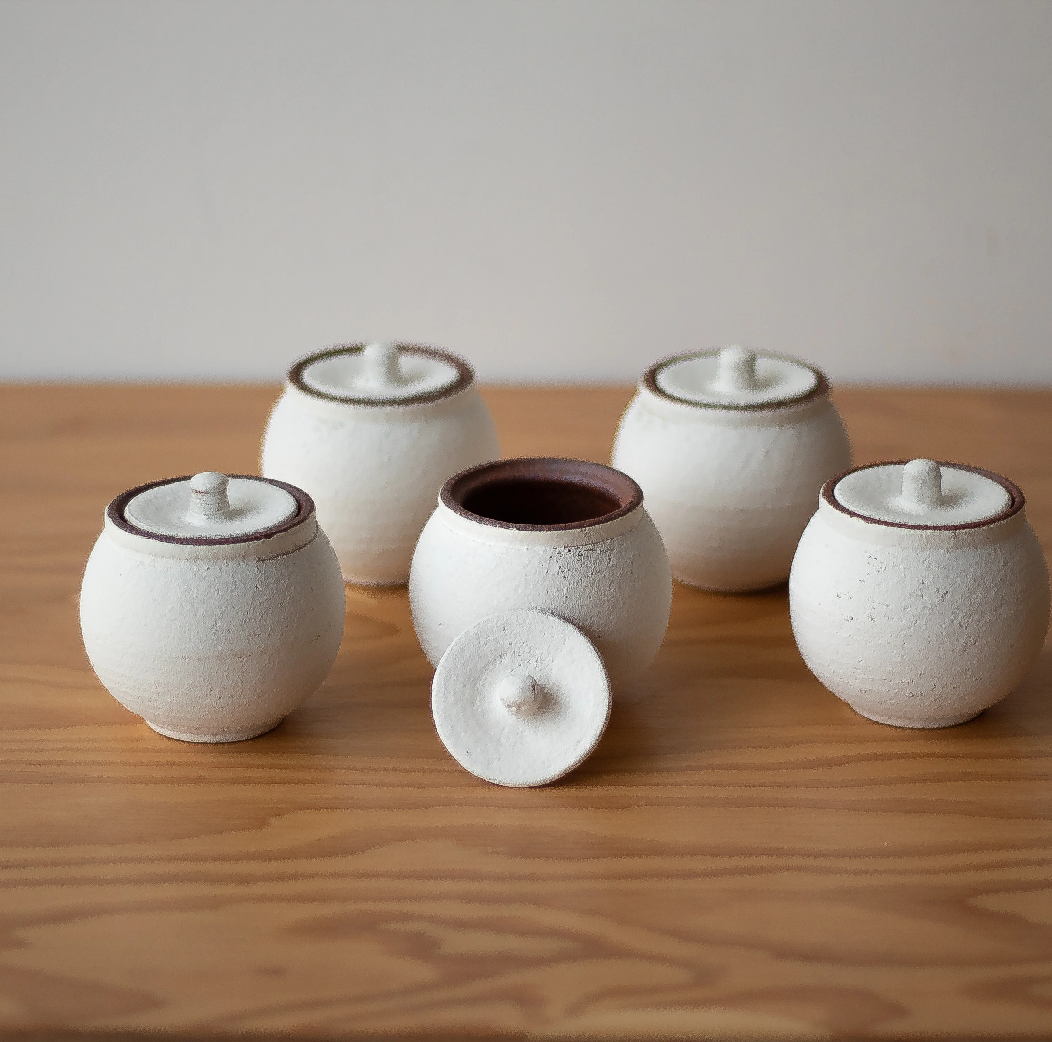 Hechimon Shio-Tsubo Salt Pot - Image 5