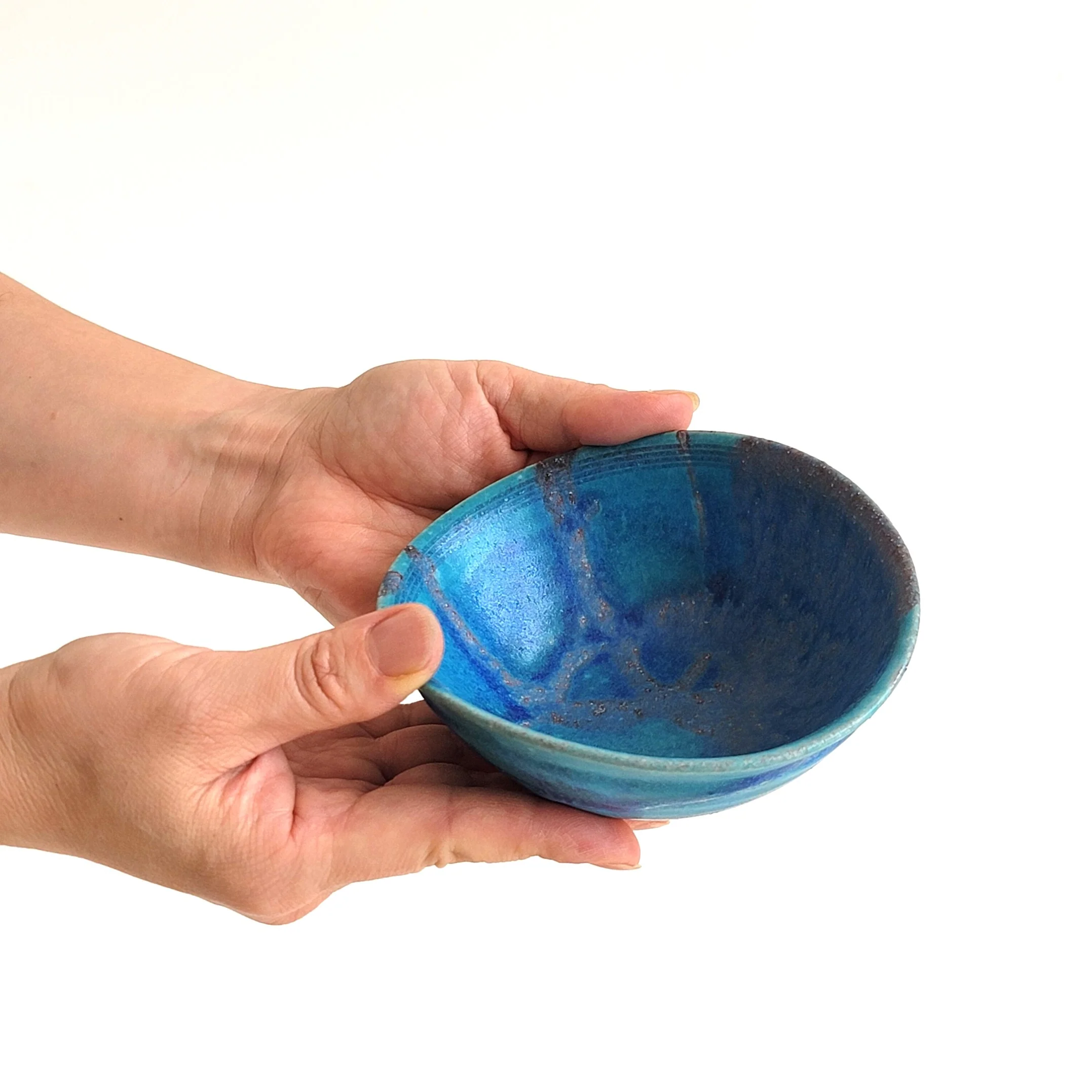 Hechimon Tsuyu-Kusa Asymmetrical Small Bowl - Image 5
