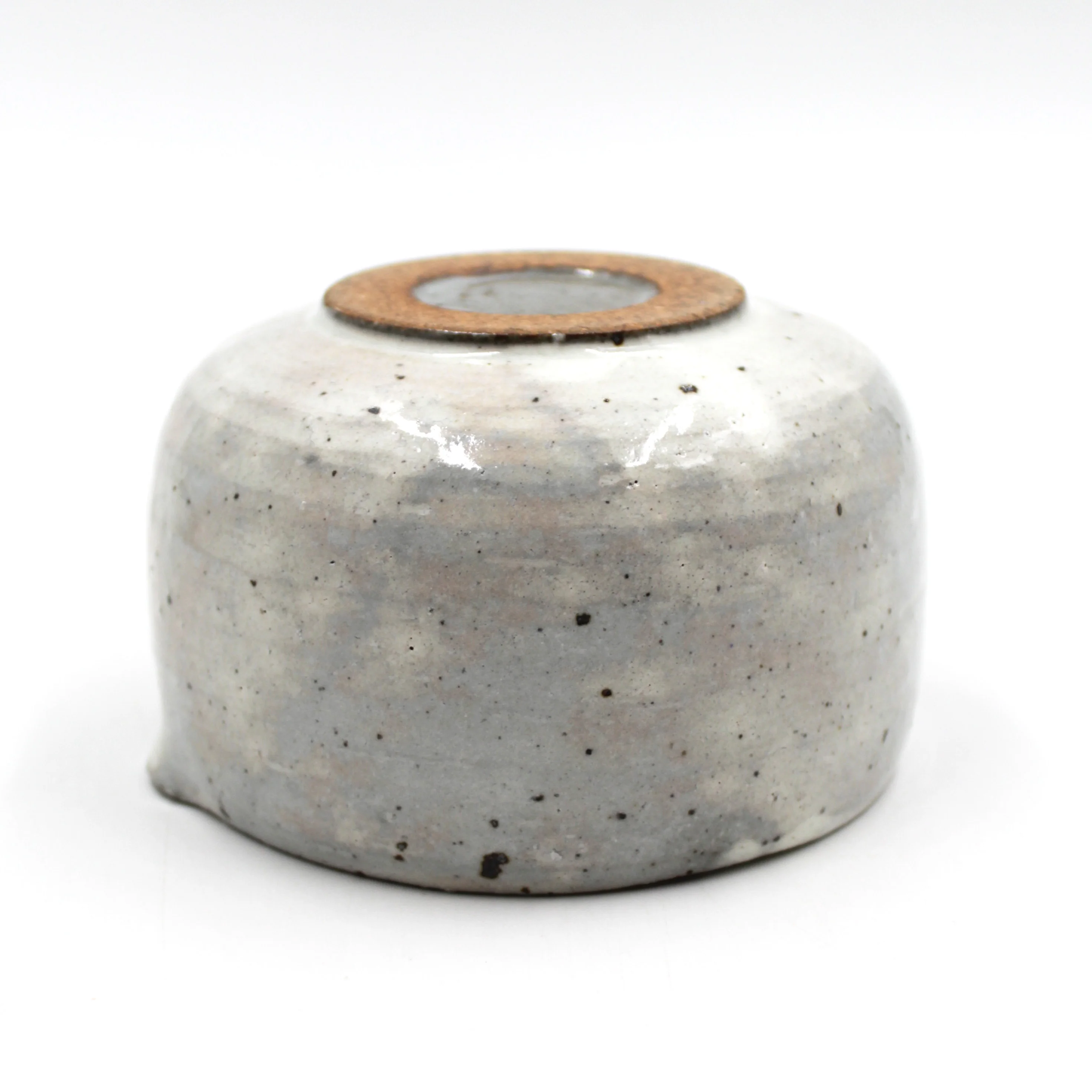 HYOZANGAMA Kohiki Katakuchi Spouted Matcha Bowl - Image 4