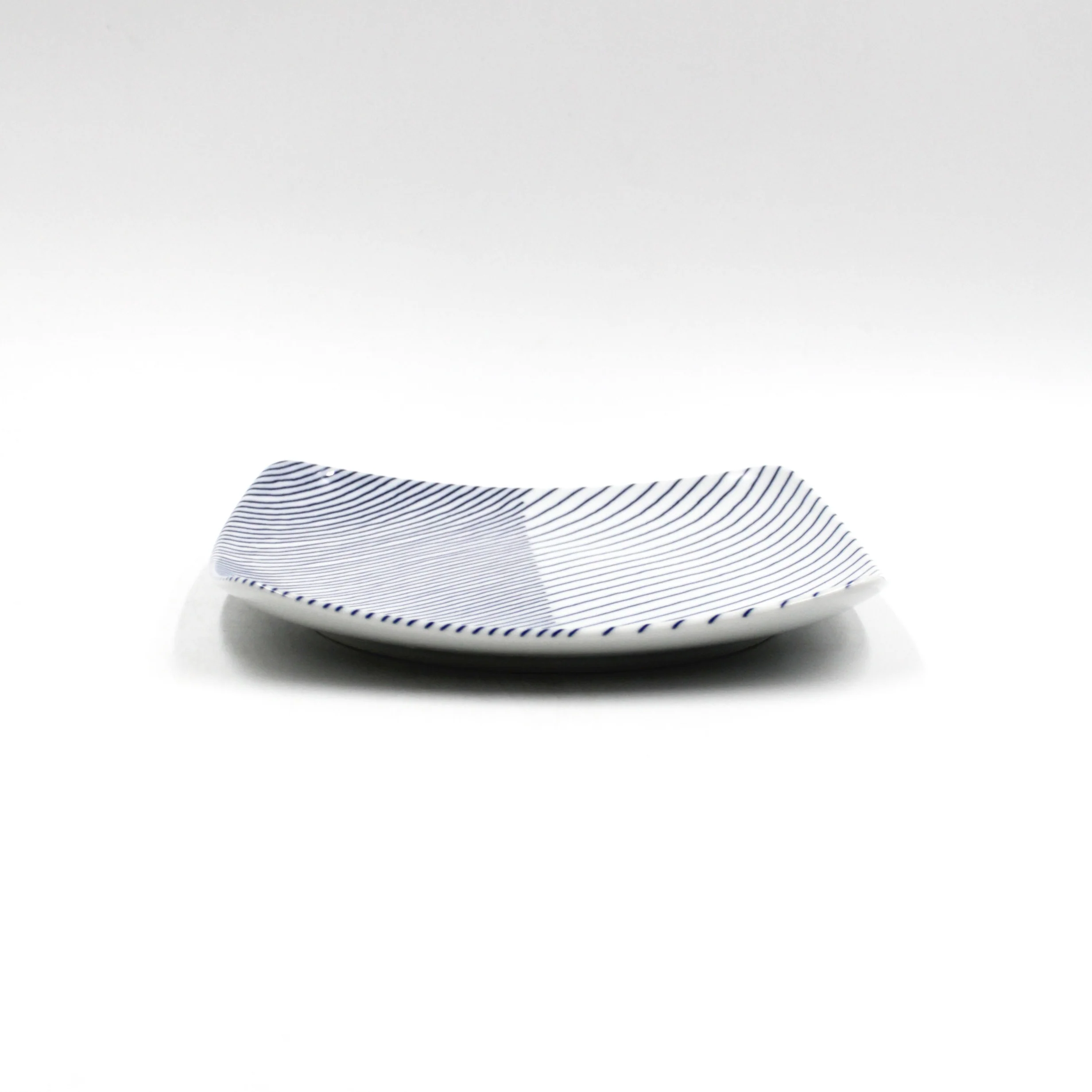 KASANEJIMA Curved Square Plate - Image 5