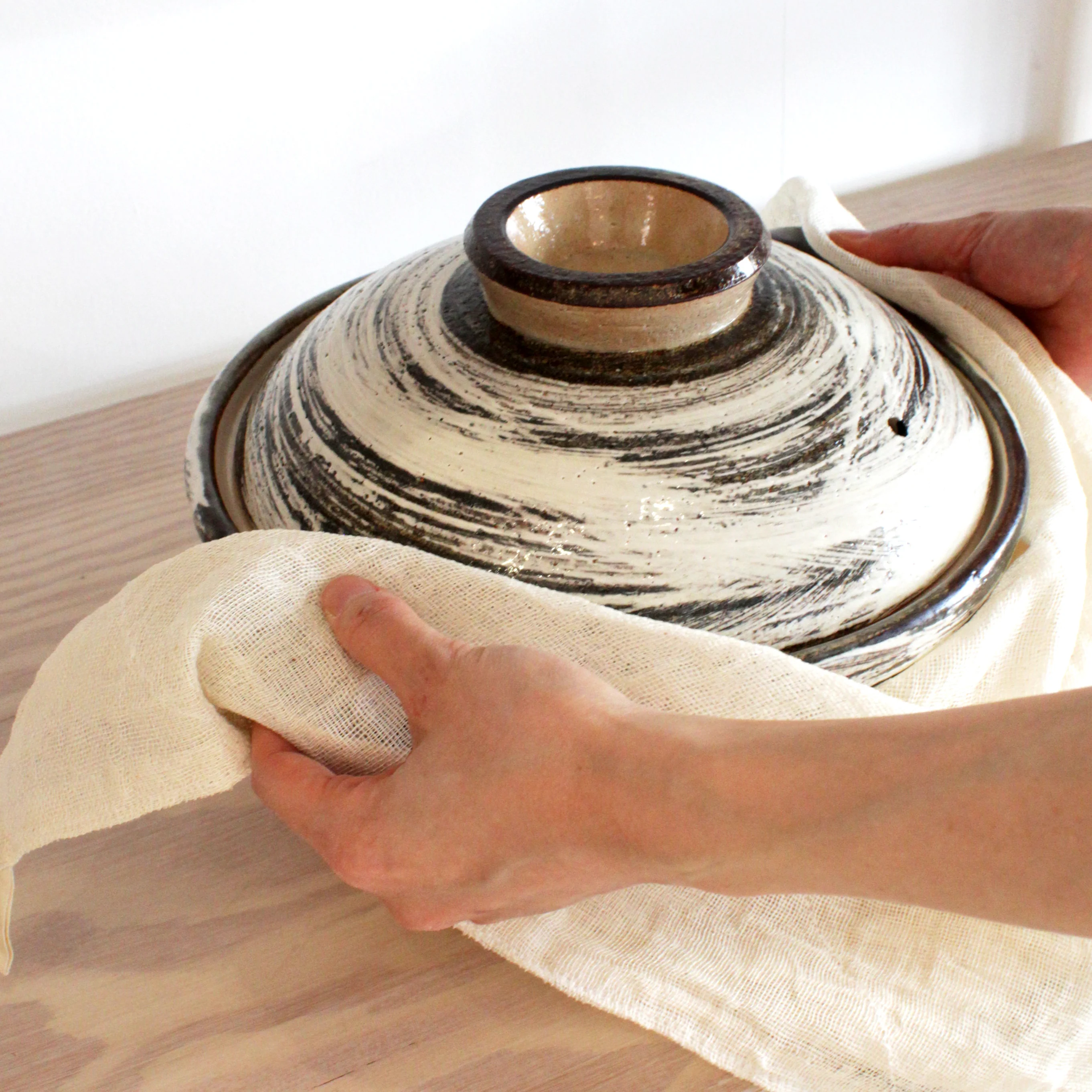 Kitchen & Knife Wipe - Image 5