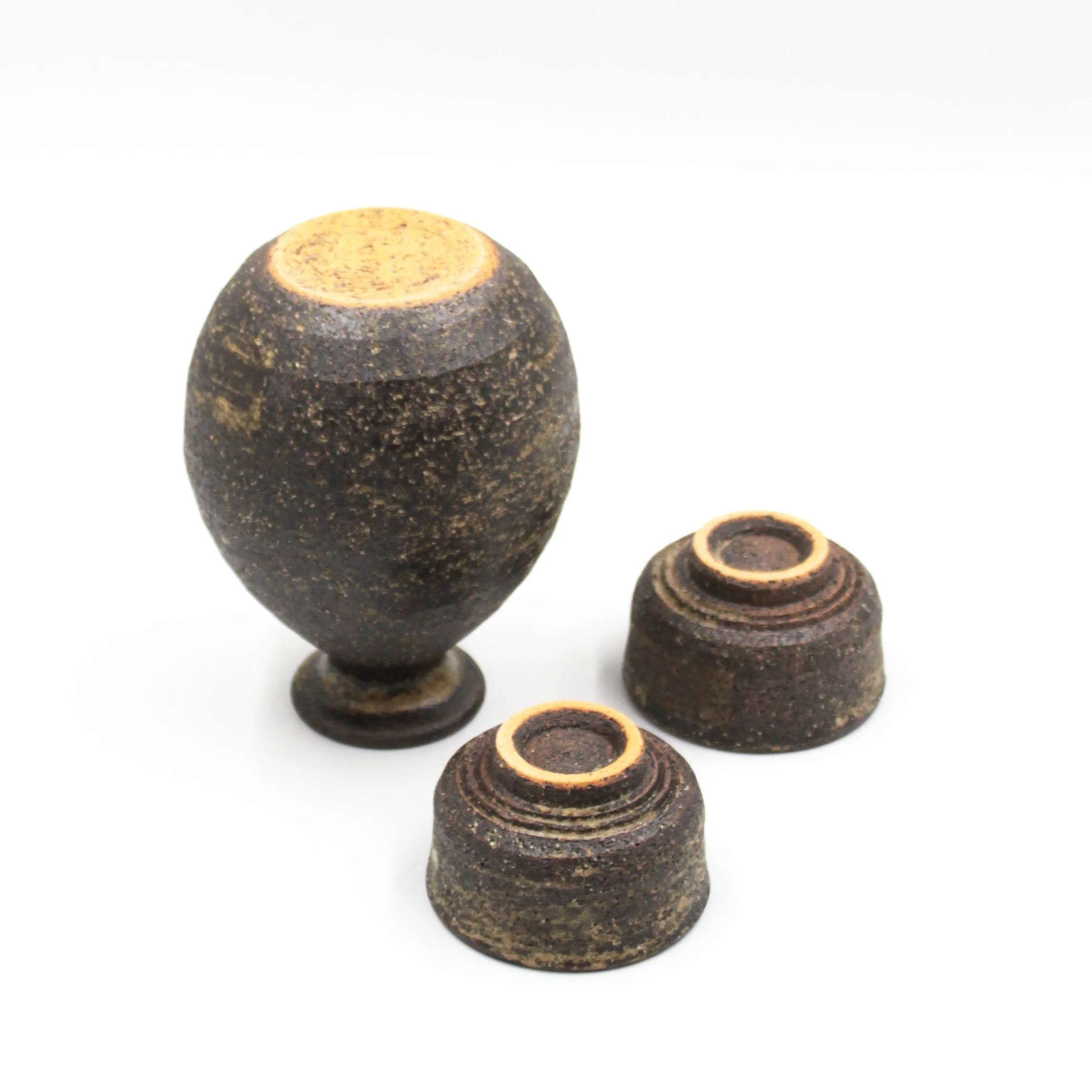 Kurokaki Tokkuri Sake Server and Cup Set - Image 2