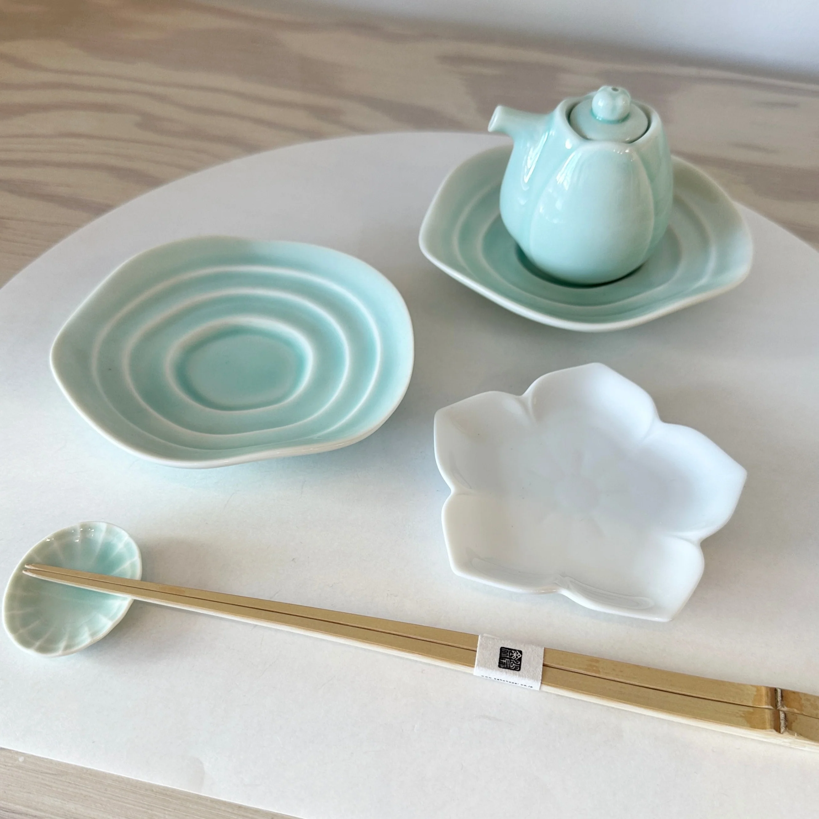 Lotus Bluegreen Soy Sauce Cruet and Saucer Set - Image 8