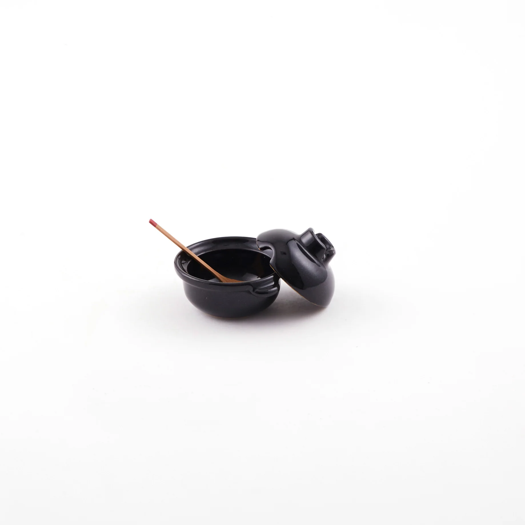 Mini Donabe Condiment Bowls - Image 4