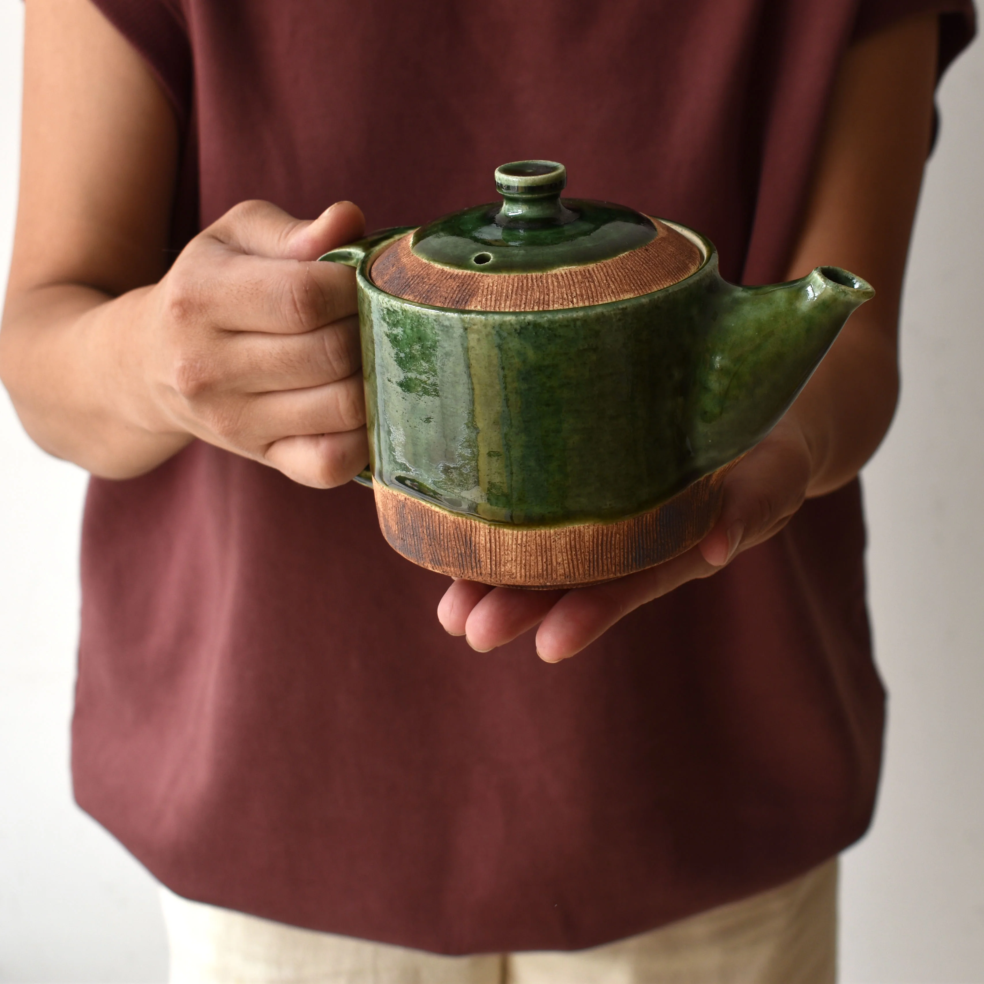 Oribe-Kushime Kittate Tea Pot - Image 6