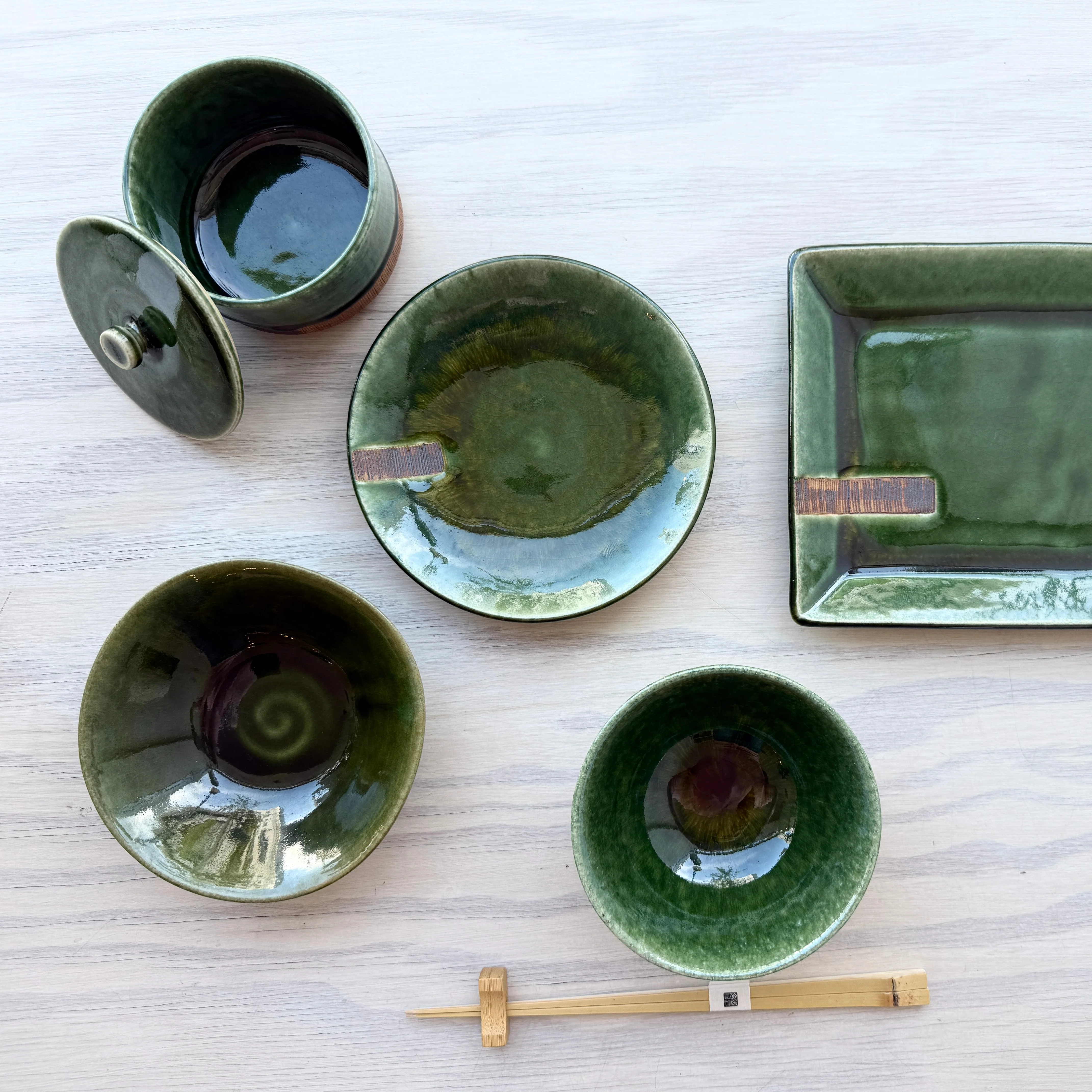 Oribe-Kushime Small Bowl with Lid - Image 12
