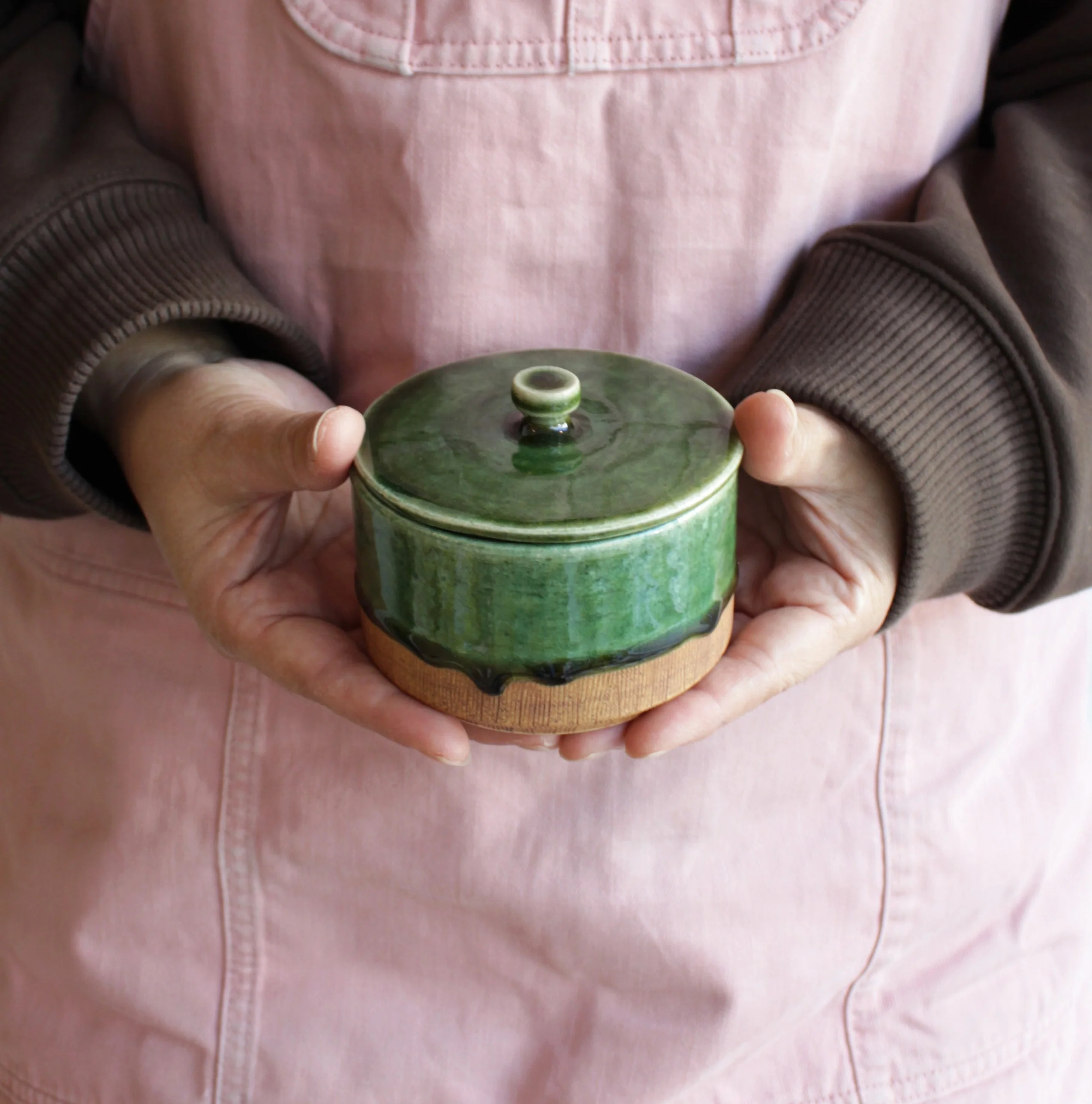 Oribe-Kushime Small Bowl with Lid - Image 7