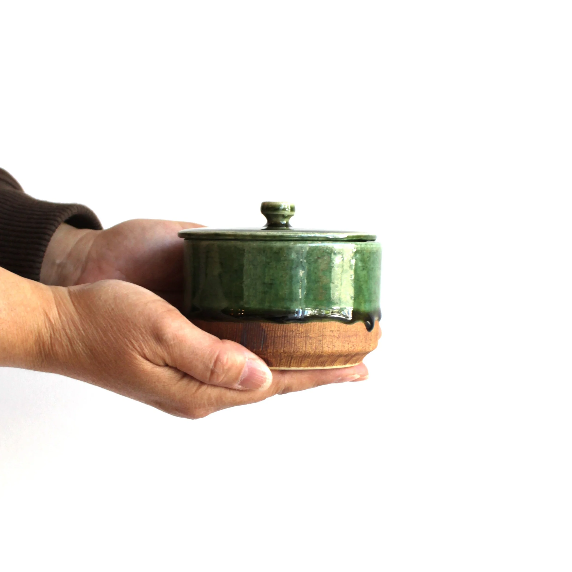 Oribe-Kushime Small Bowl with Lid - Image 9