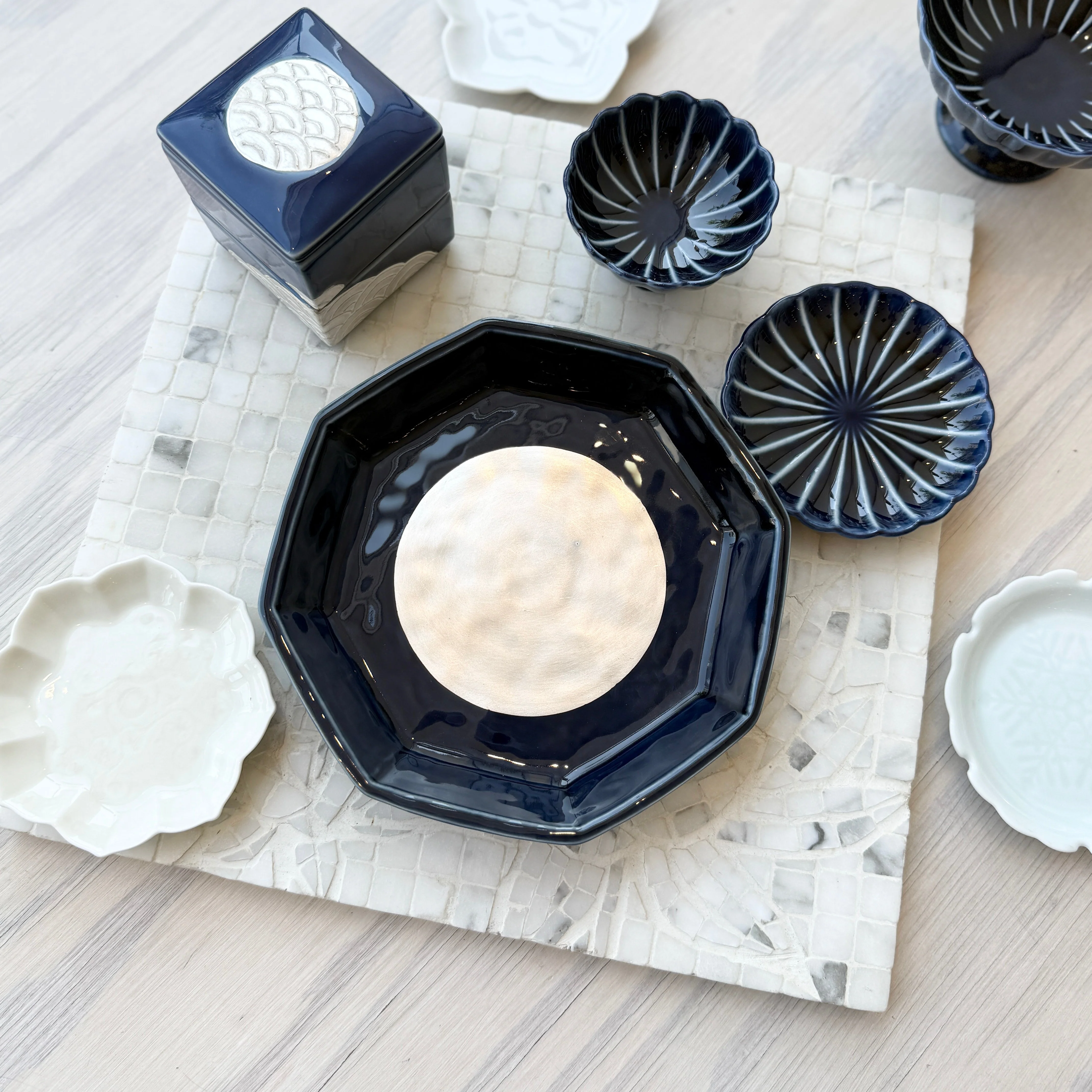 Ruri-Yuginsai Octagonal Plate - Image 8