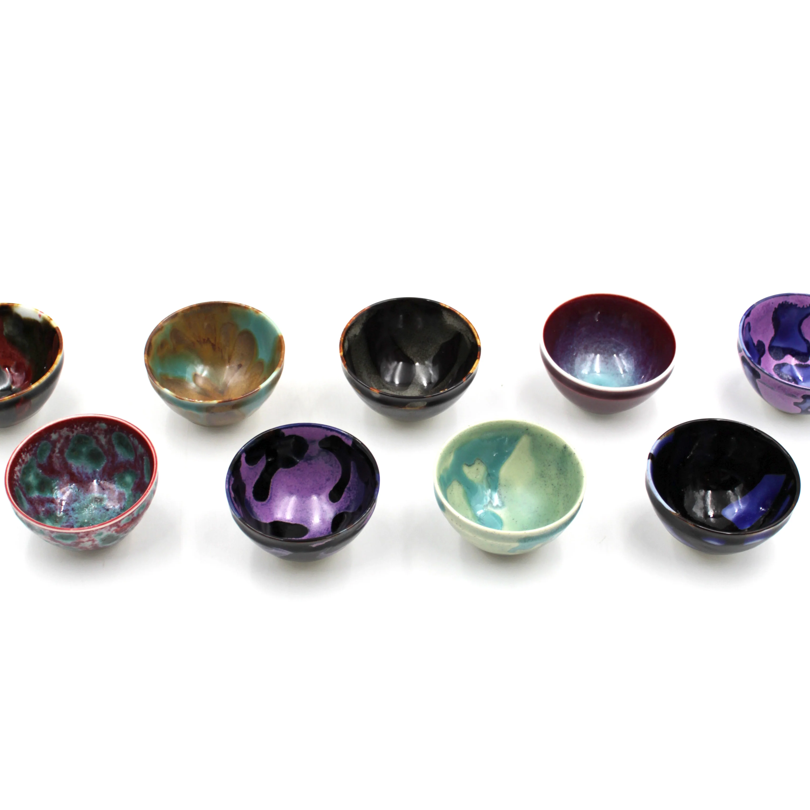 Shinemon-Gama 16-Piece Guinomi Sake Cup Set in Wooden Box - Image 10