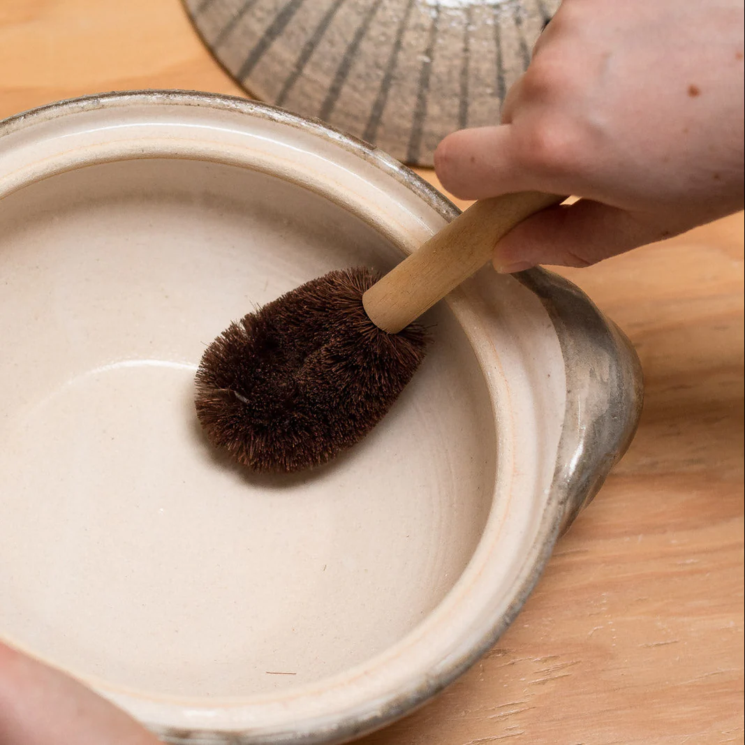 Tawashi Cleaning Brush with Handle - Image 10