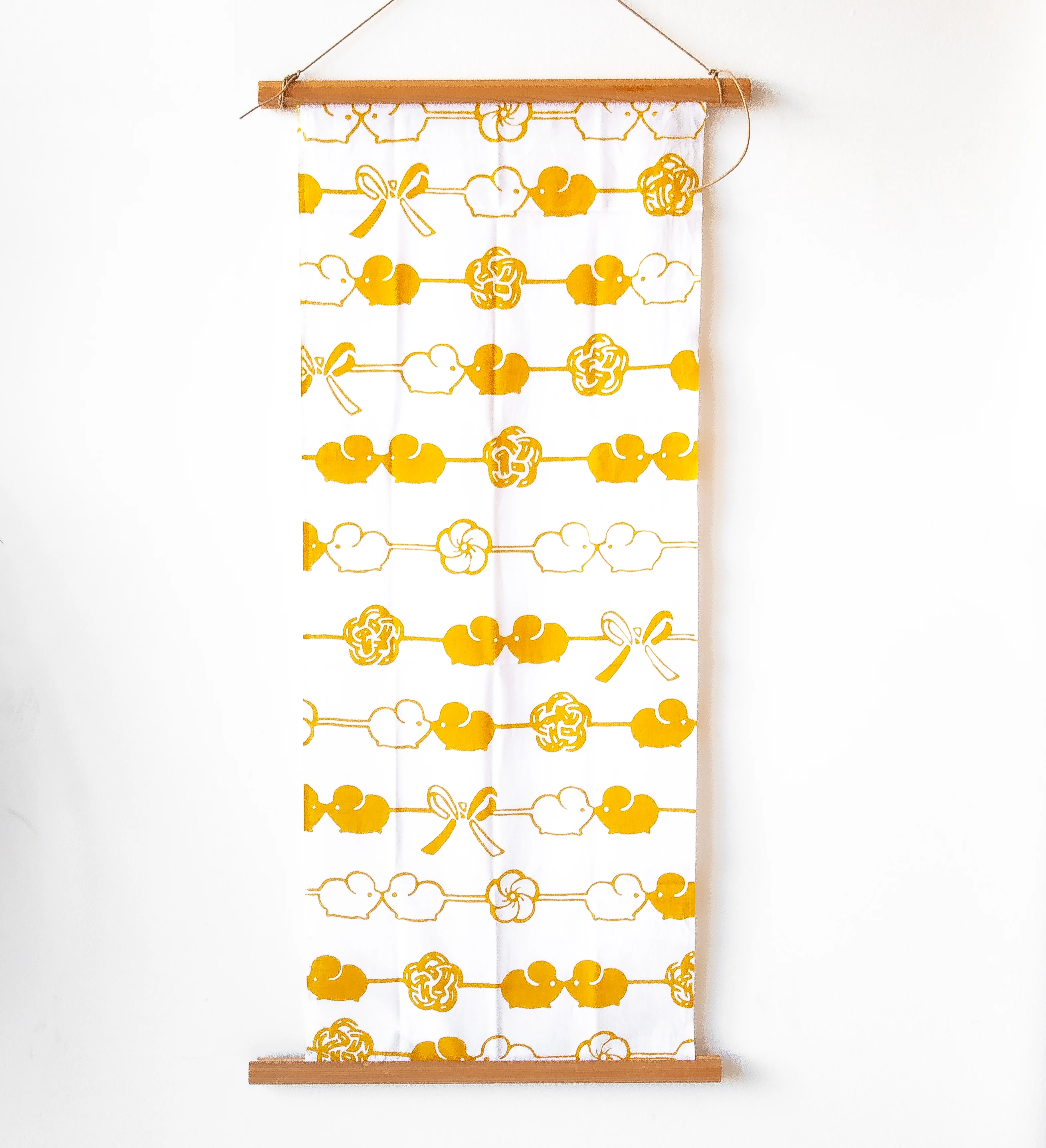 Tenugui Tapestry Hanger - Image 3