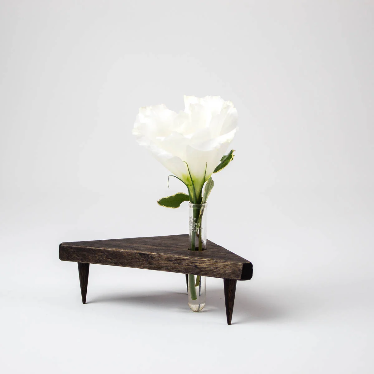 Triangle Ichirin Flower Vase - Image 8