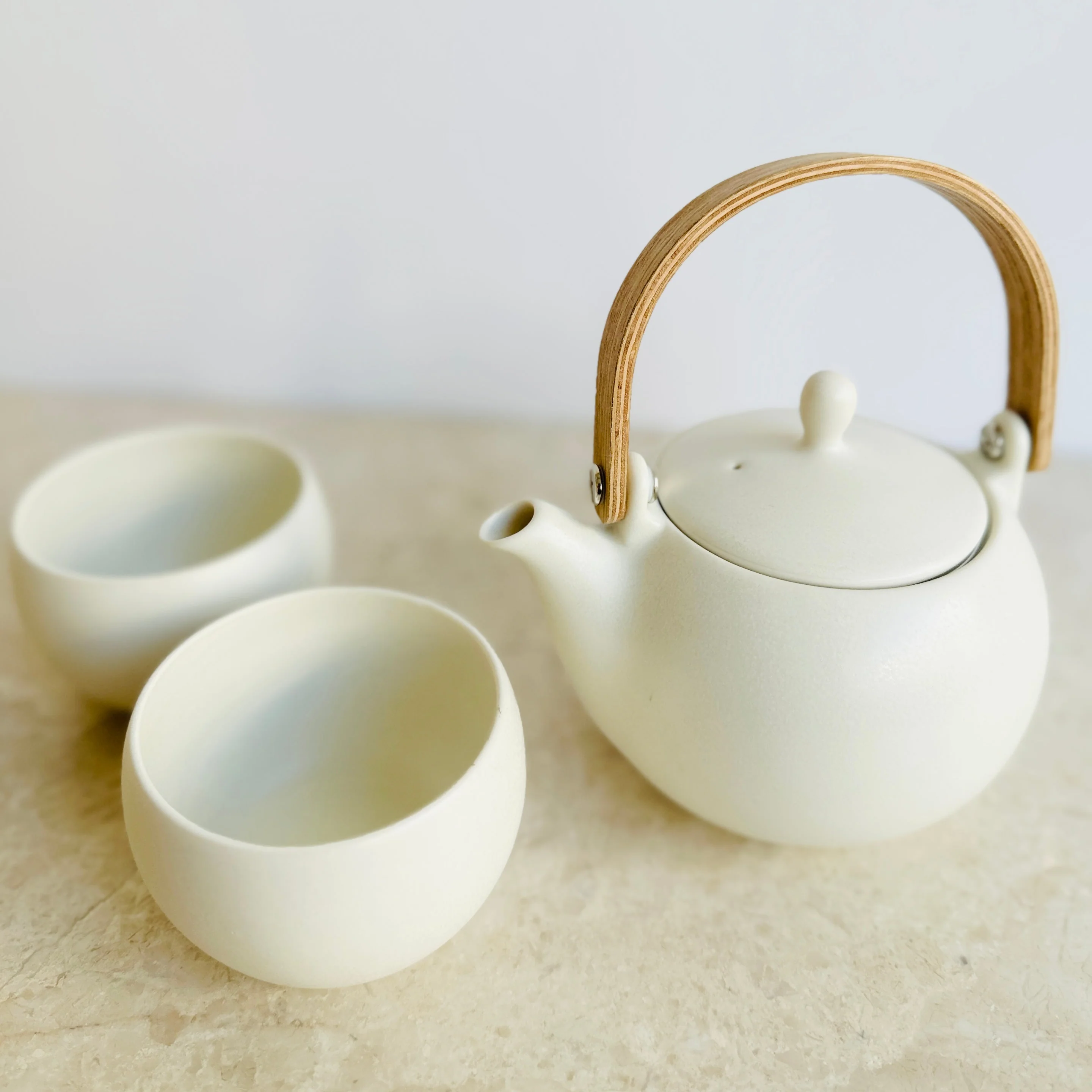 YUI Wooden Handle Dobin Teapot - Image 15