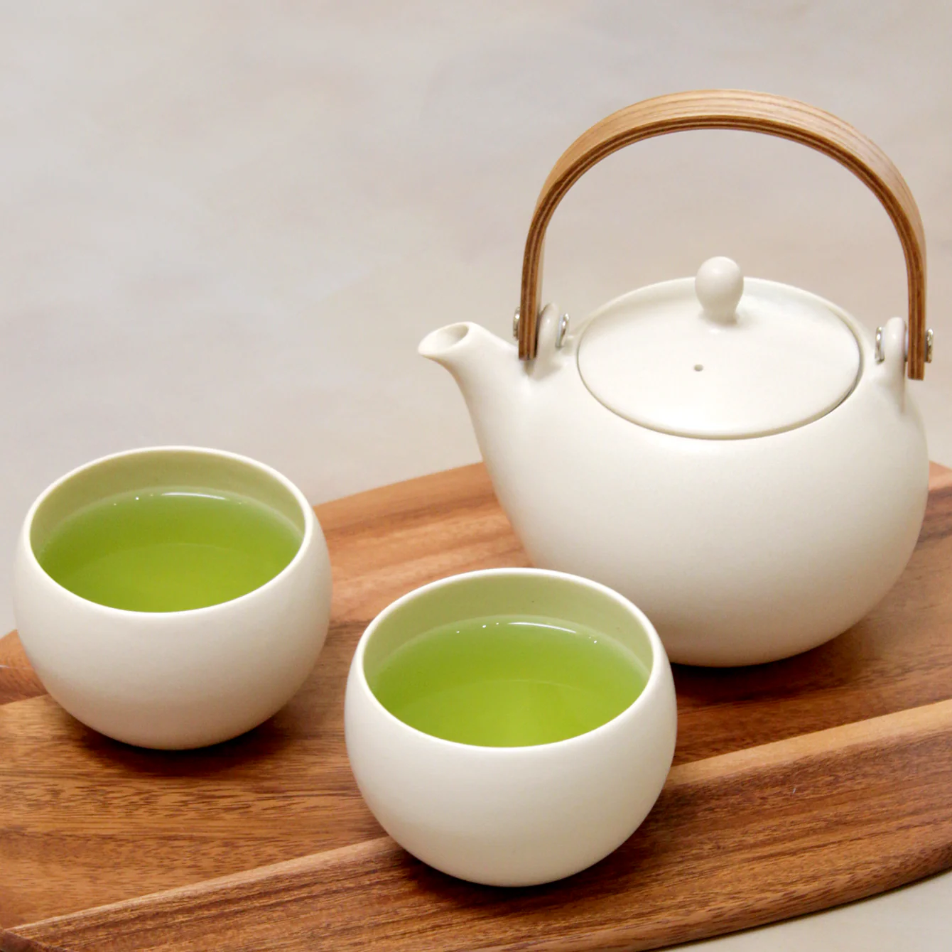 YUI Wooden Handle Dobin Teapot - Image 9